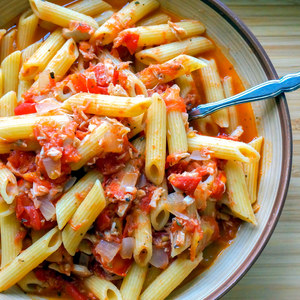 Penne Pasta with Tuna & Tomato Sauce