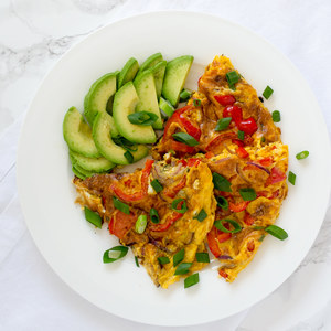Mexican-Style Frittata with Bell Pepper, Cheddar & Avocado