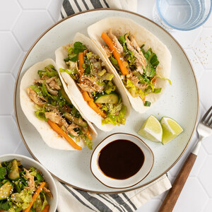Asian Chicken Salad Wraps with Cucumber, Bell Pepper & Hoisin Sauce