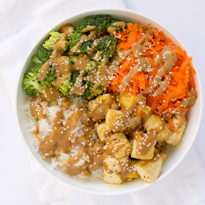 Peanut Tofu Rice Bowl with Carrots & Broccoli