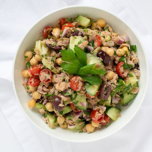 Mediterranean Tuna Salad with Chickpeas