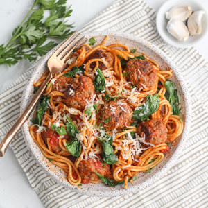 Classic Spaghetti & Meatballs with Tomato Sauce